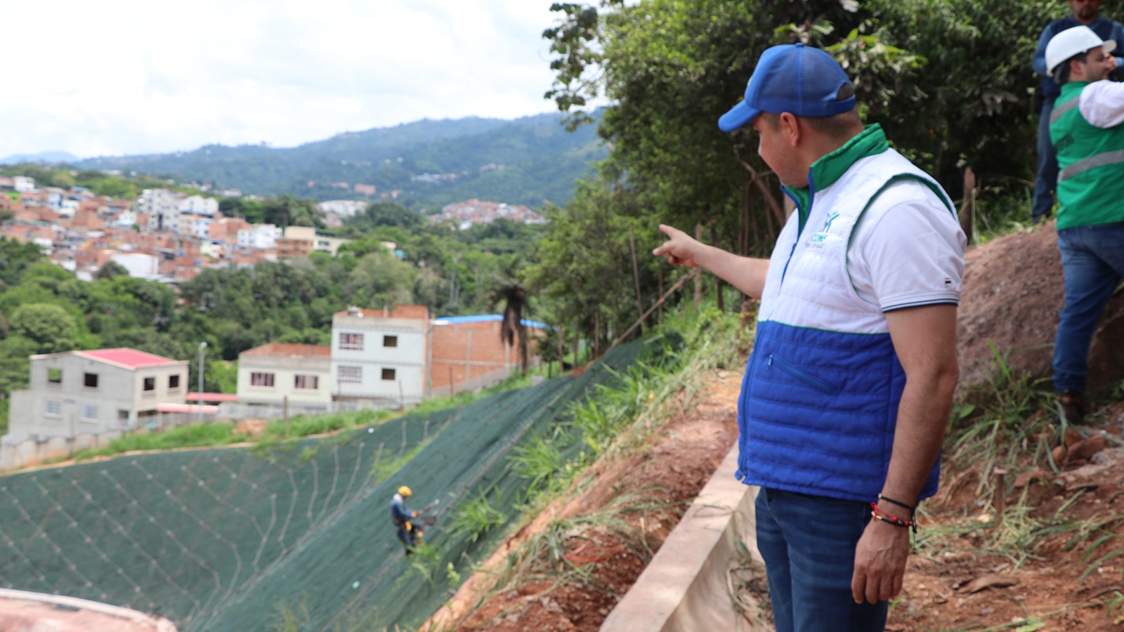 Obra para mitigación de riesgos en Villabel